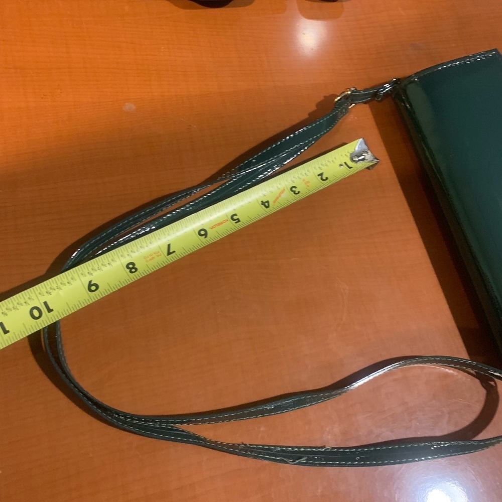 Chic Green Patent Leather Crossbody Bag with glossy , reflective finish. - Picture 4 of 7